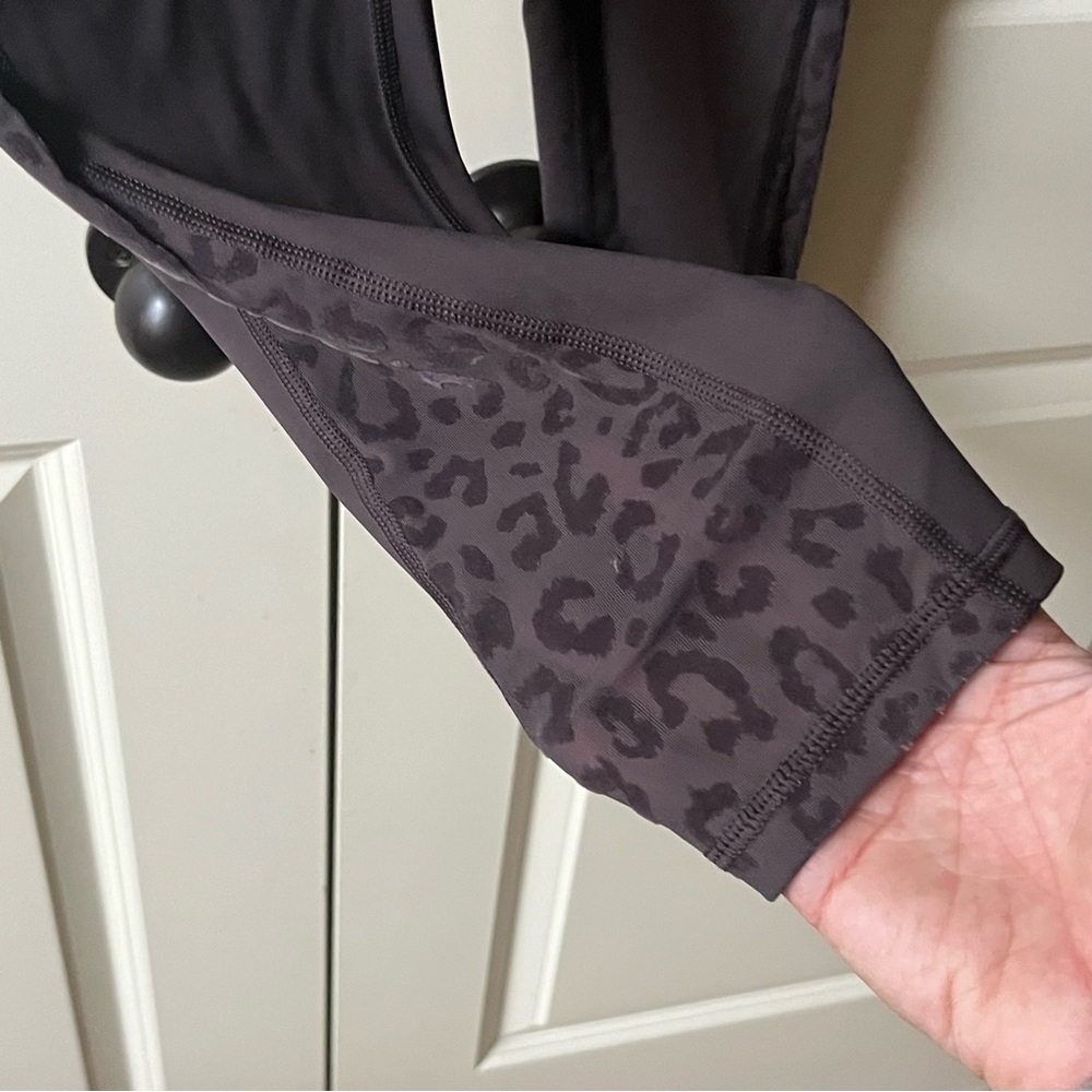 NWOT Aerie Offline Goals High Waisted  Leopard Mesh Leggings Expresso size M - Picture 9 of 10